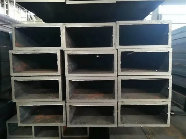华亭Q235冷拔方管材质特点 适用工程场景分析